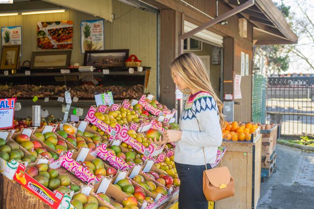 28958 Parkwood Lane 68, Hayward, CA 94544