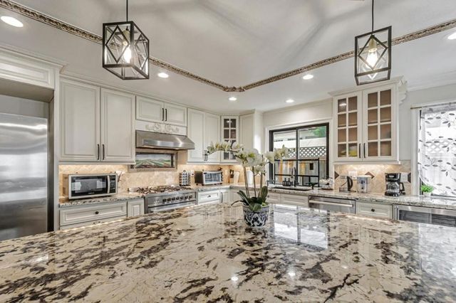 101 S 13th Street, San Jose, CA 95112