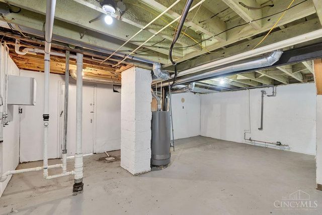 2324 Langdon Farm Road, Cincinnati, OH 45237