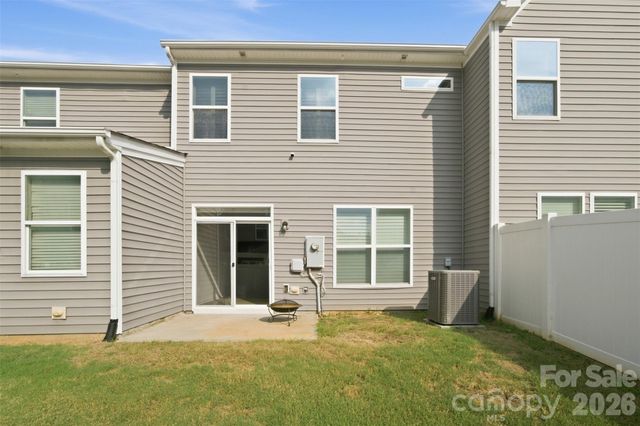 13422 Savannah Point Drive, Charlotte, NC 28273