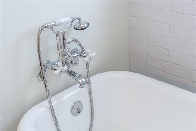 10723 Glenleigh Drive, Johns Creek, GA 30097