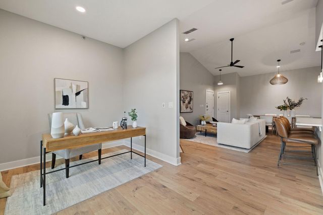 2216 Thornton RD 431, Austin, TX 78704