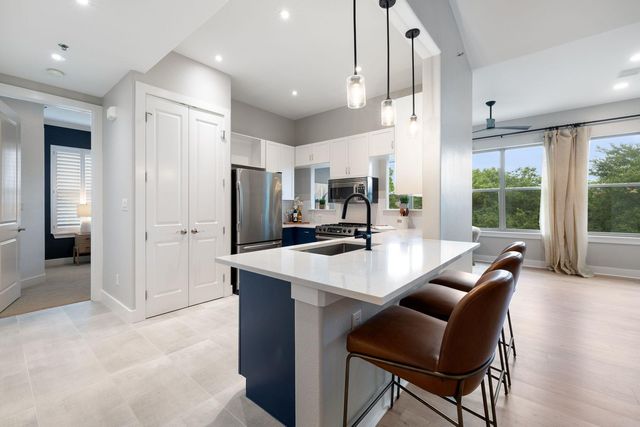 2216 Thornton RD 431, Austin, TX 78704