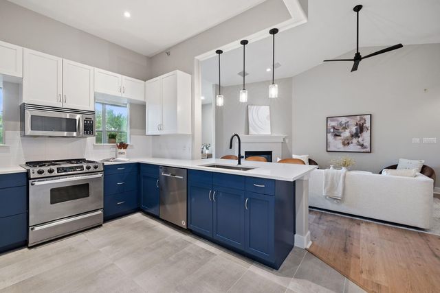 2216 Thornton RD 431, Austin, TX 78704