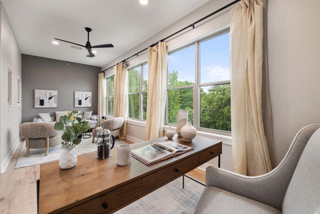 2216 Thornton RD 431, Austin, TX 78704