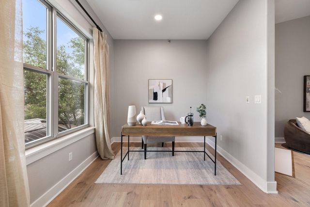 2216 Thornton RD 431, Austin, TX 78704