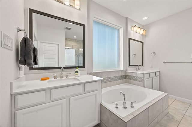 10016 Steeple Farms Drive, Houston, TX 77080