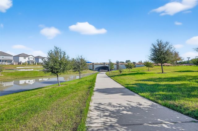 10016 Steeple Farms Drive, Houston, TX 77080