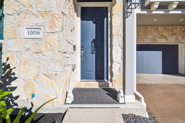 10016 Steeple Farms Drive, Houston, TX 77080