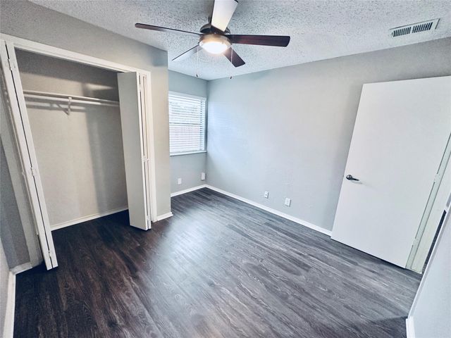 5507 Rose Hill CIR B, Austin, TX 78745