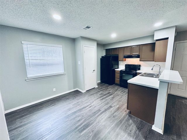 5507 Rose Hill CIR B, Austin, TX 78745