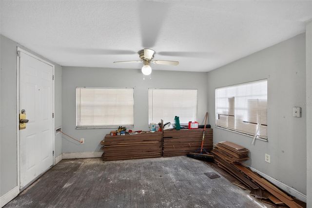 10109 MAIN STREET, Thonotosassa, FL 33592