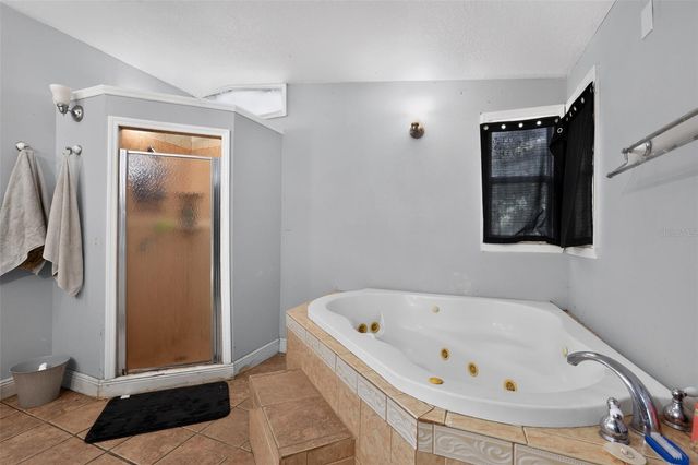 10109 MAIN STREET, Thonotosassa, FL 33592