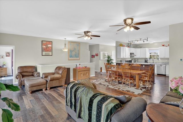 23536 Forest Shores Drive, Cassopolis, MI 49031