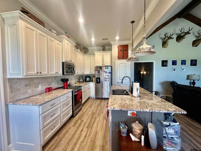 1491 Hopson Drive, Athens, TX 75752