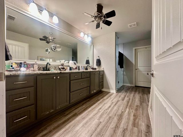 1491 Hopson Drive, Athens, TX 75752