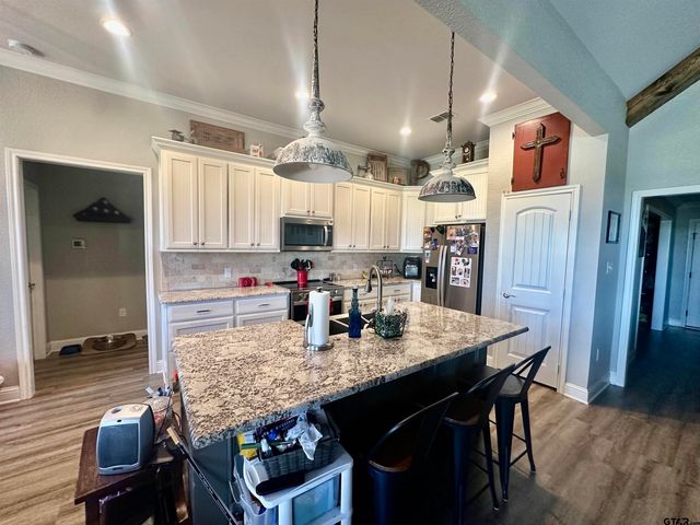 1491 Hopson Drive, Athens, TX 75752