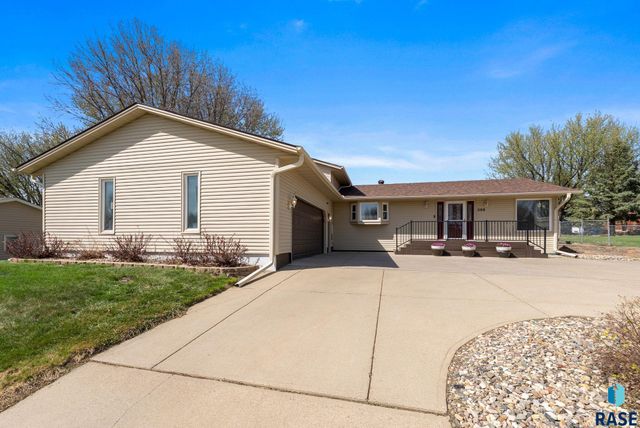 208 E 7th St Street, Crooks, SD 57020