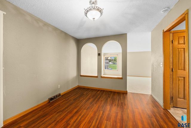 208 E 7th St Street, Crooks, SD 57020