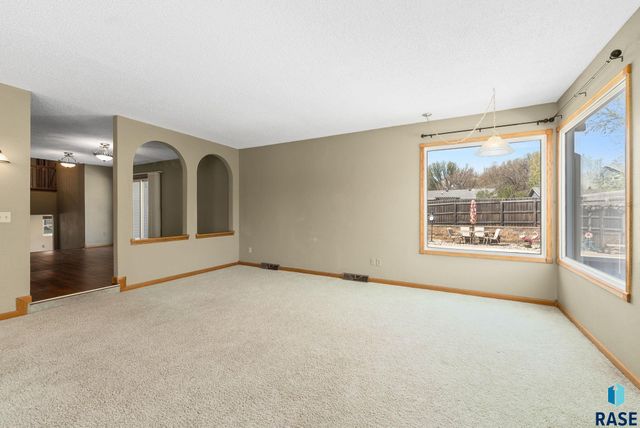 208 E 7th St Street, Crooks, SD 57020