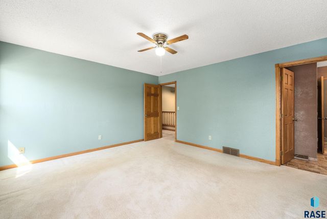 208 E 7th St Street, Crooks, SD 57020