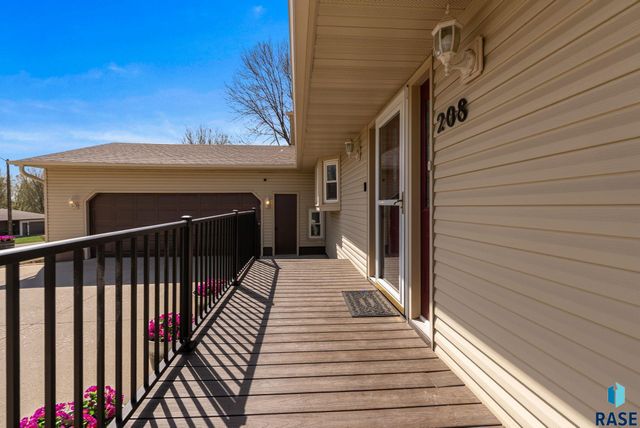 208 E 7th St Street, Crooks, SD 57020