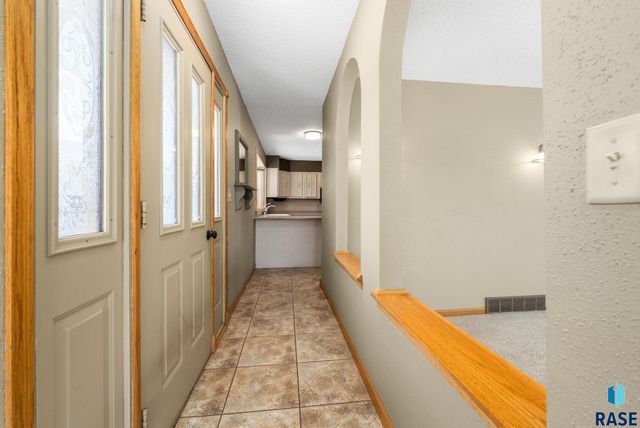 208 E 7th St Street, Crooks, SD 57020