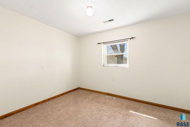 208 E 7th St Street, Crooks, SD 57020