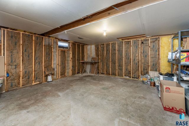 208 E 7th St Street, Crooks, SD 57020