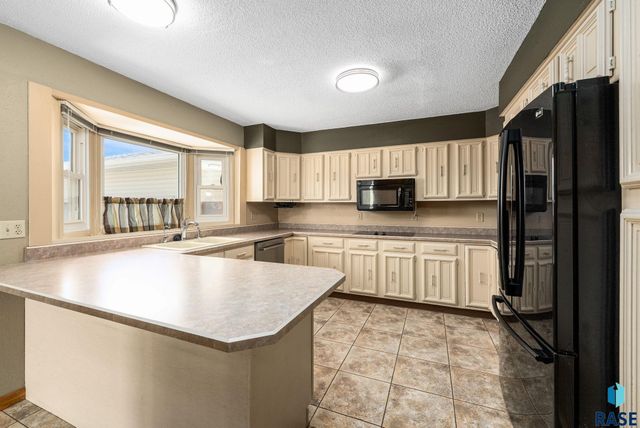 208 E 7th St Street, Crooks, SD 57020