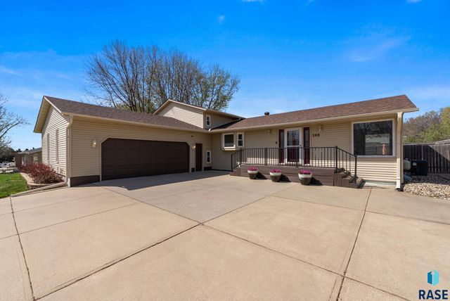208 E 7th St Street, Crooks, SD 57020