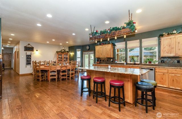 6824 137th Drive NE, Lake Stevens, WA 98258