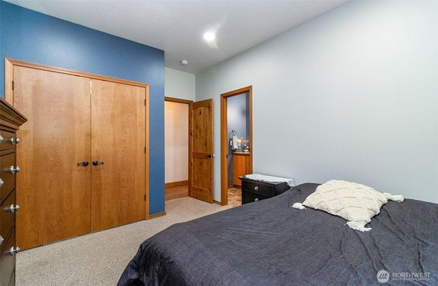 6824 137th Drive NE, Lake Stevens, WA 98258