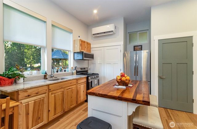 6824 137th Drive NE, Lake Stevens, WA 98258