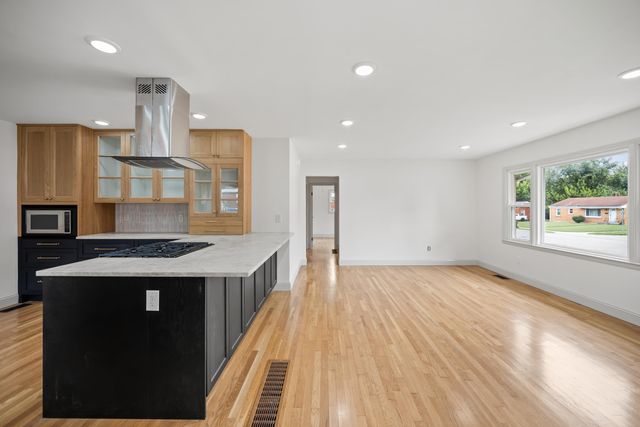 546 Freeman Drive, Lexington, KY 40505