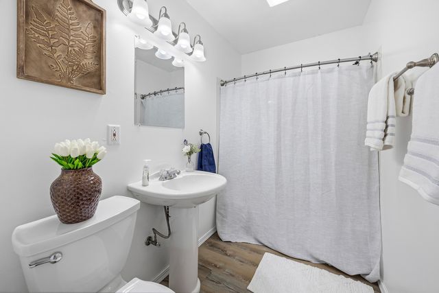 910 N Mason Street, Bloomington, IL 61701