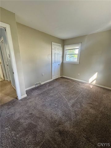 203 Anita Avenue, Salina, NY 13088
