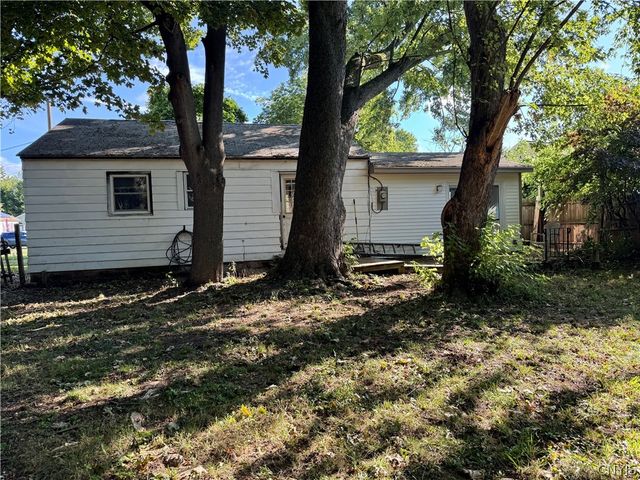203 Anita Avenue, Salina, NY 13088