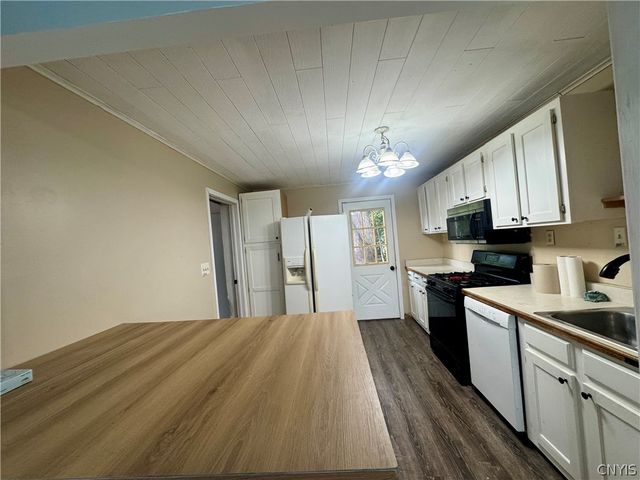 203 Anita Avenue, Salina, NY 13088