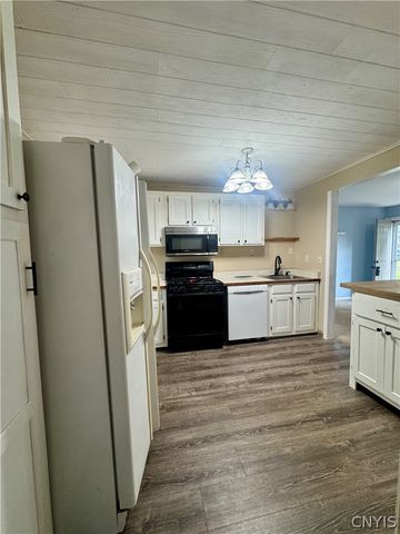 203 Anita Avenue, Salina, NY 13088