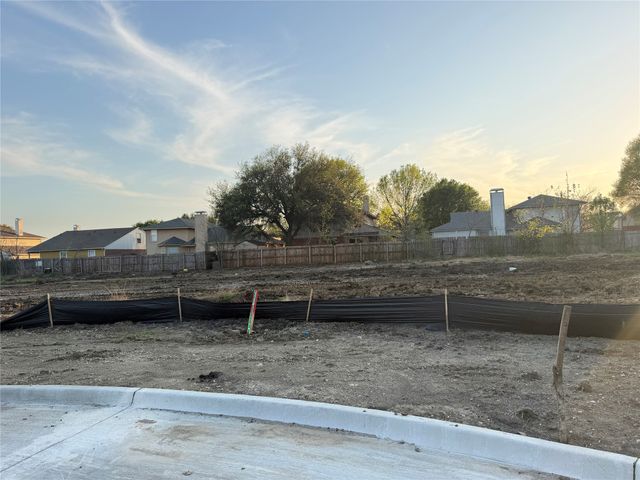 632 BRISTLECONE Drive, Arlington, TX 76018