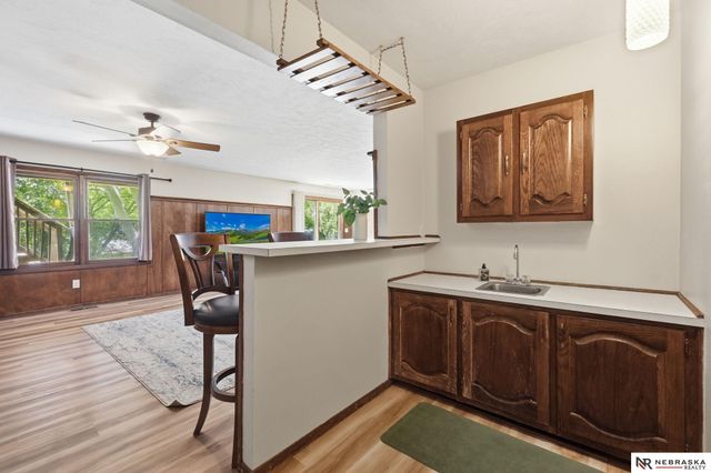304 Bellevue Boulevard S, Bellevue, NE 68005