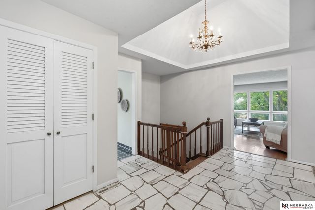 304 Bellevue Boulevard S, Bellevue, NE 68005