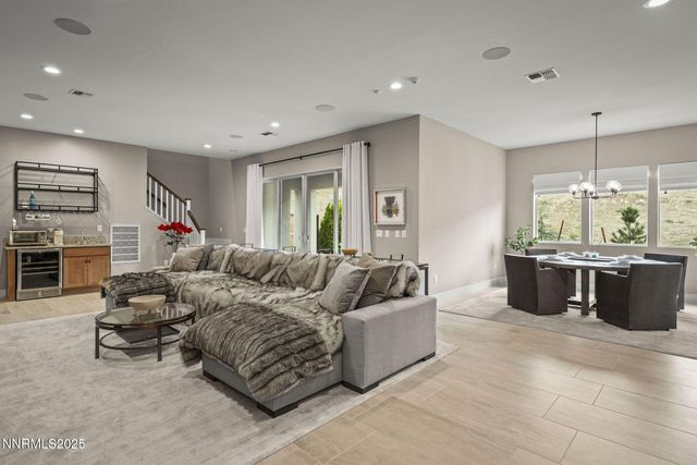 9129 Wild Skies Way, Reno, NV 89523