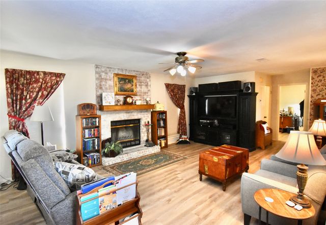 3806 NW County Road 0013, Corsicana, TX 75110