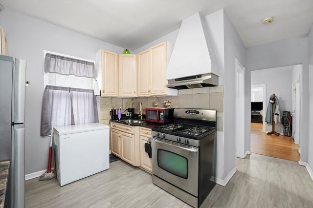 1611 Saint Charles Road, Maywood, IL 60153