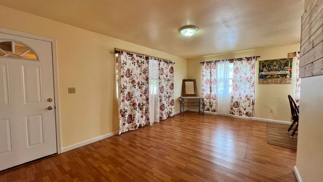 325 Gay St, Lanai City, HI 96763