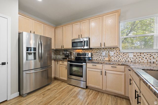 3584 S AUTUMN GATE CT, Magna, UT 84044