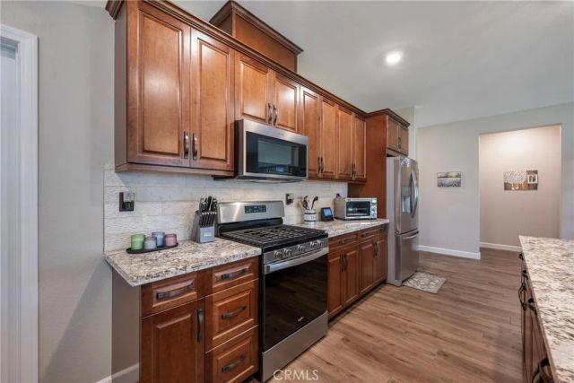 1476 Wicklow, Redlands, CA 92374