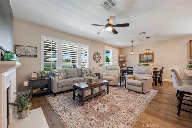 1476 Wicklow, Redlands, CA 92374